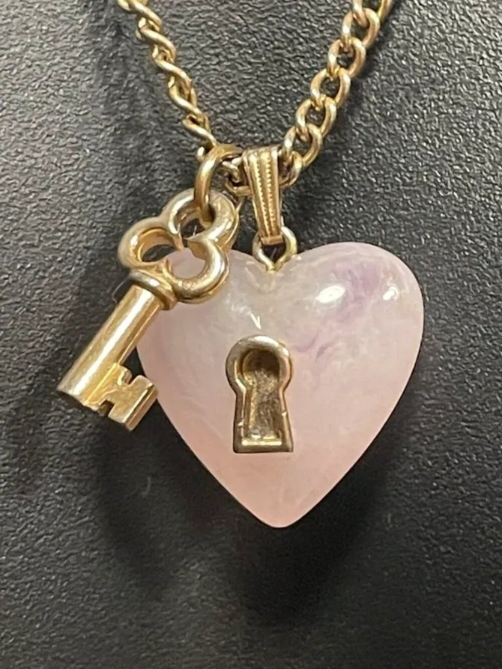 Vintage 1976 Avon Key to My Heart Rose Quartz Gold Toned Lock and Key Necklace